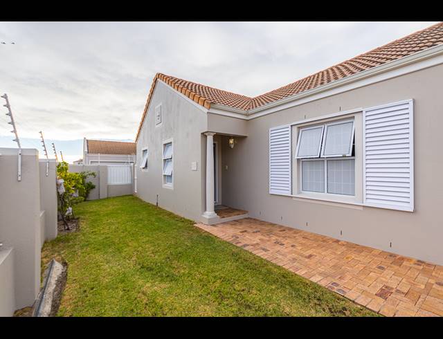 4 BEDROOM FREESTANDING FOR SALE IN SUNNINGDALE